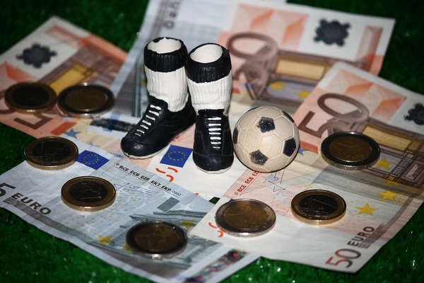 Футбол и деньги
