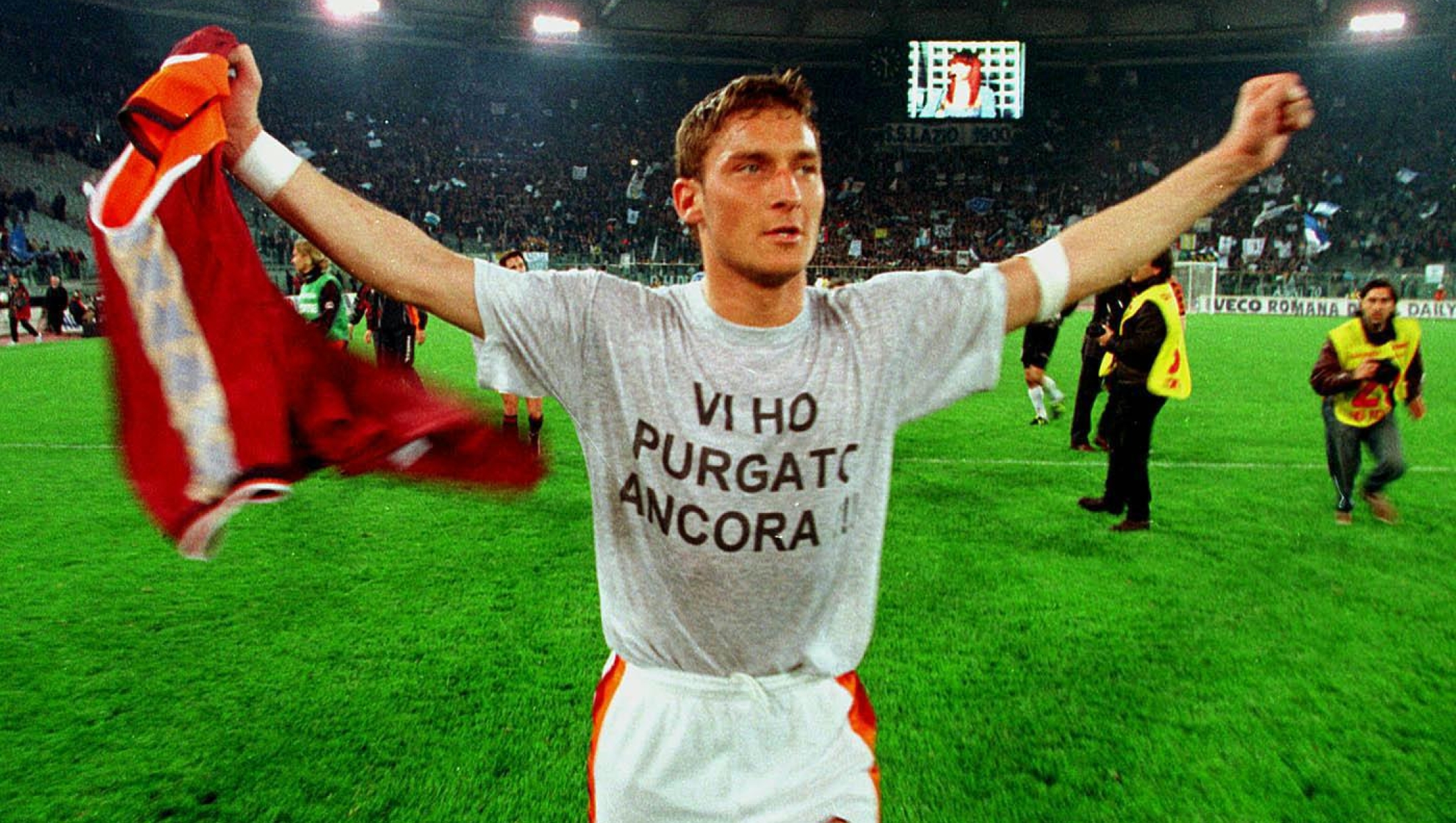 Тотти в дерби 11 апреля 1999 года Тотти в дерби 11 апреля 1999 года